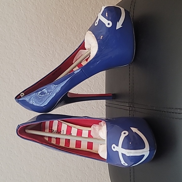 New! Nautical pinup Taylor Says by Reeves Anchors Away blue white heels 7.5 - Picture 4 of 5